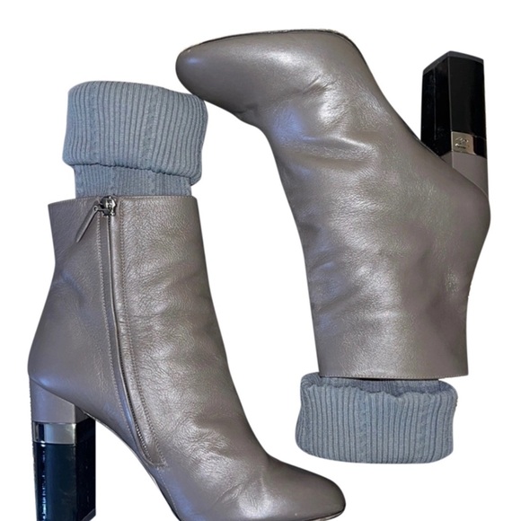 CHANEL Gray Leather Ankle Boots with Block Heel 39.5 - Picture 1 of 8